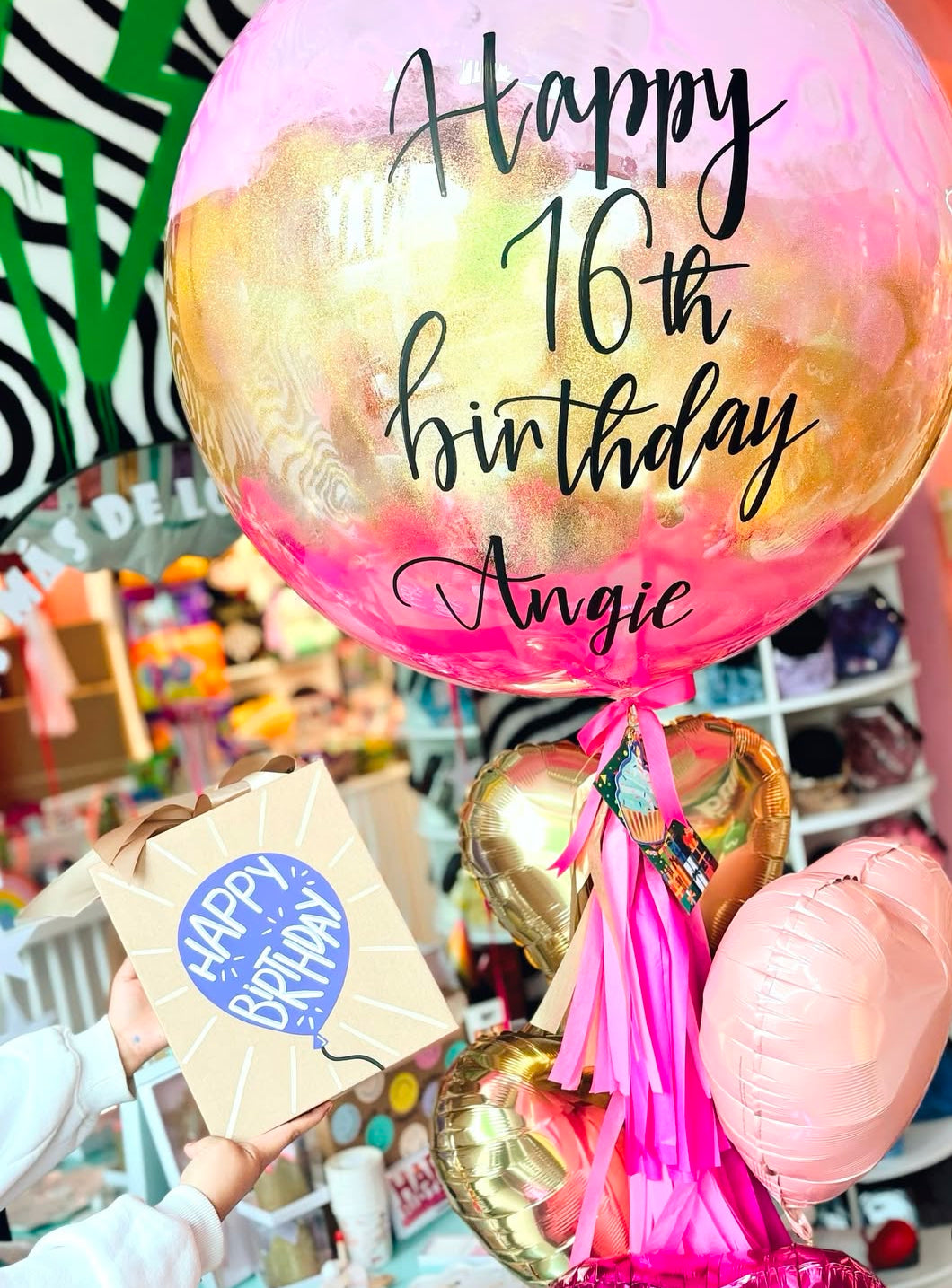 Burbuja personalizada y caja con dulces